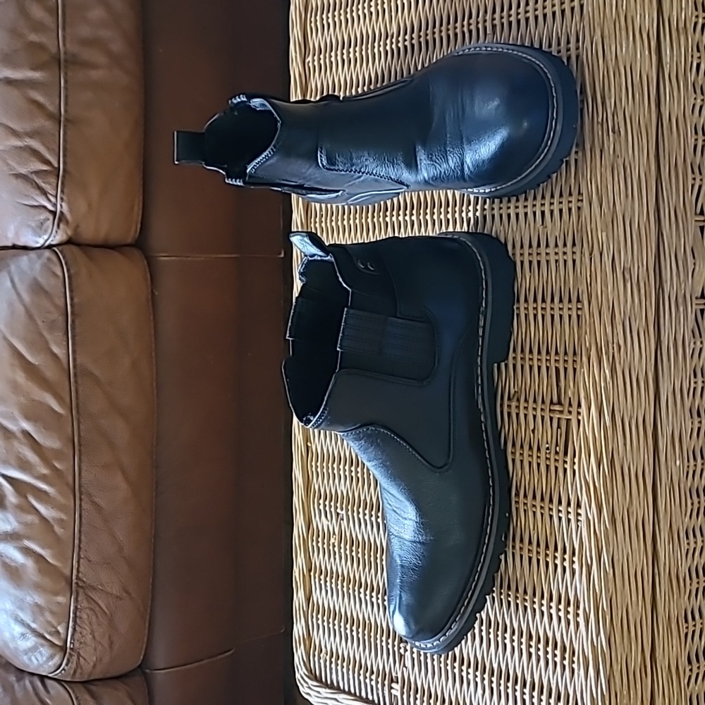 Men's Boots Black Size 10 Solo Brand